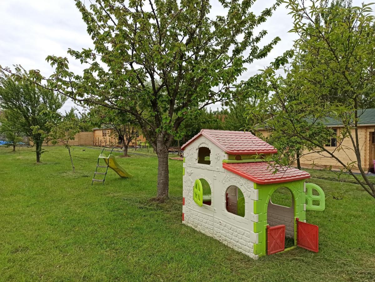 Berck Gite Les Chalets Du Fliers Verton Meubles De Tourisme Classes 2 Etoiles מראה חיצוני תמונה
